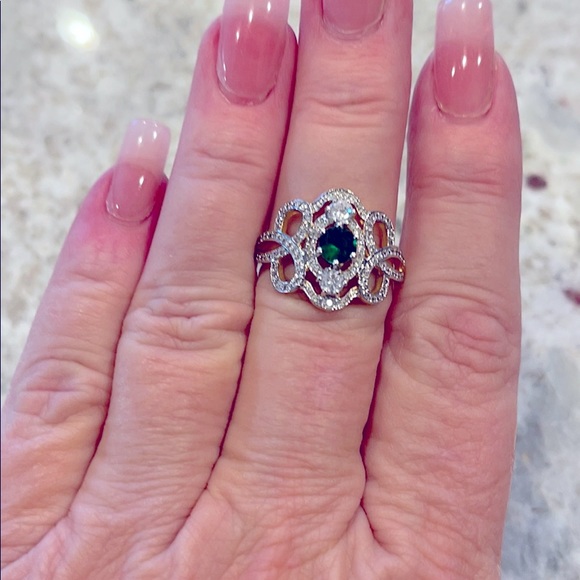 Vintage look Fashion Ring size 9 - Picture 2 of 12